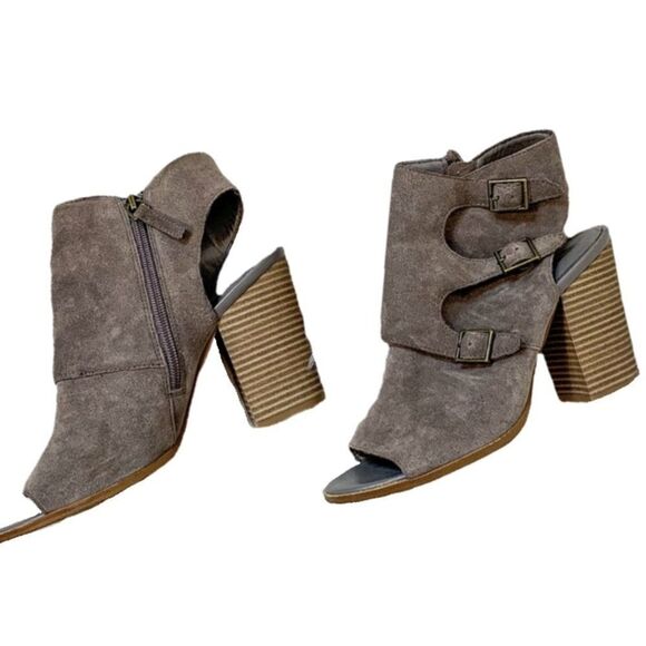 Suede Chunky Heel buckle strap Sandal bootie 7.5 - Picture 1 of 6